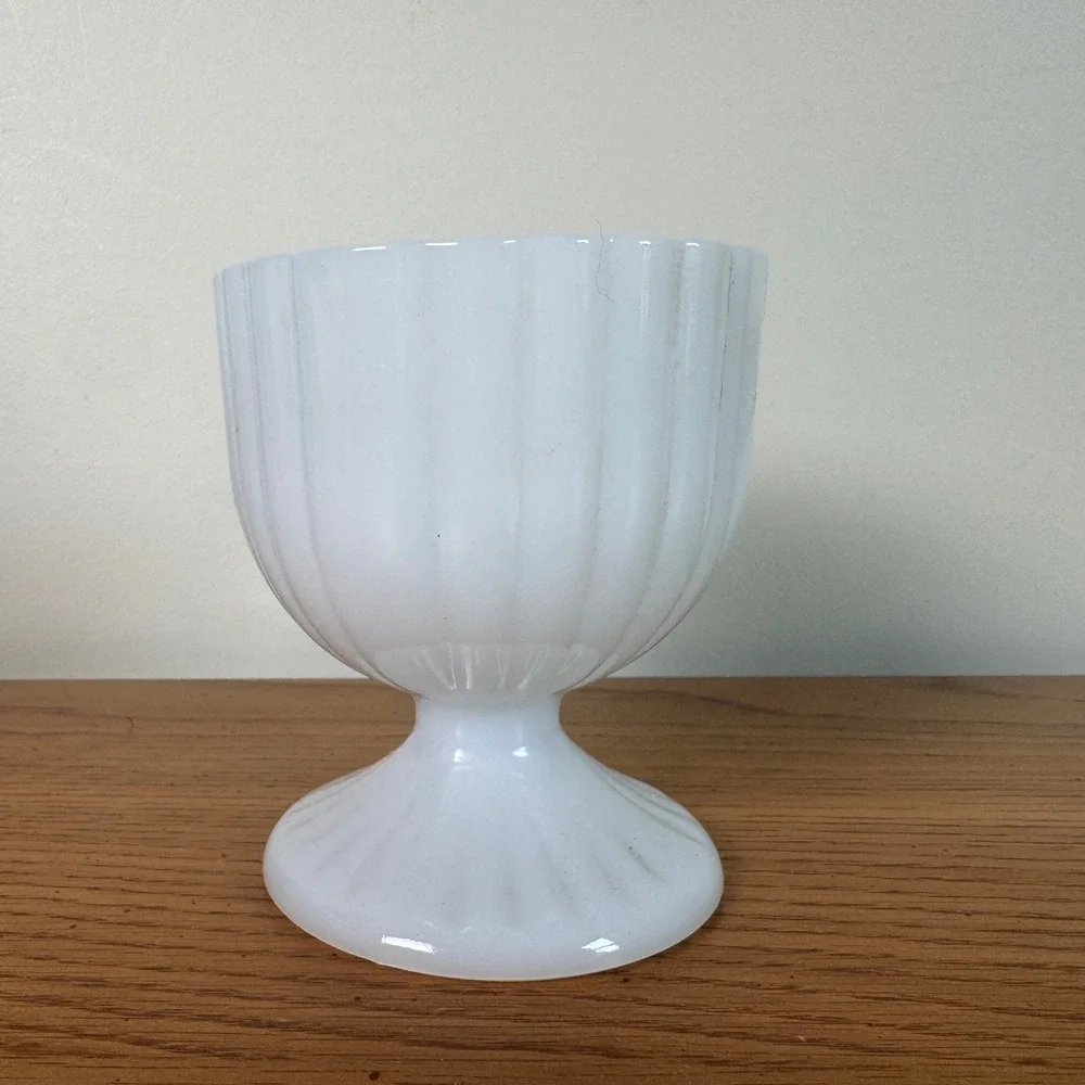 Vintage‎ White Milk Glass Ribbed Pedestal Compote Bowl Vase